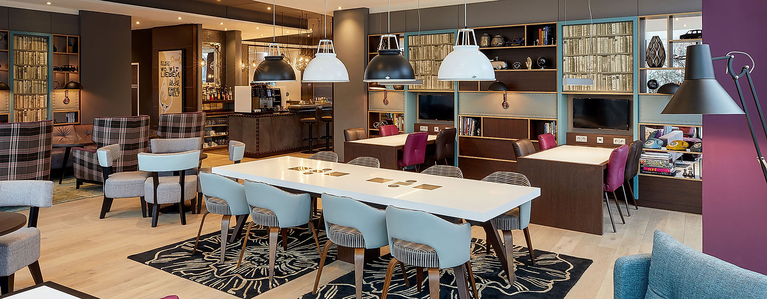 poi-premier-inn-hamburg-lounge-web-2500x1500