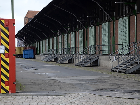 Schuppen 52
