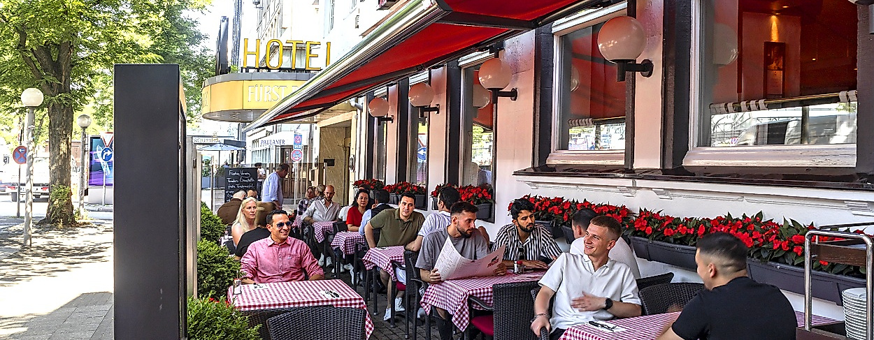 Terrasse des BLOCK HOUSE Restaurants in Hamburg