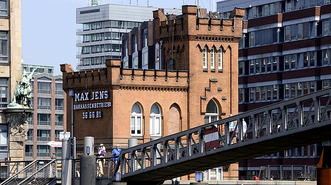 Max Jens Turm