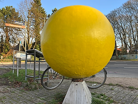 Mit dem Fahrrad von der Sonne zum Pluto und zurück