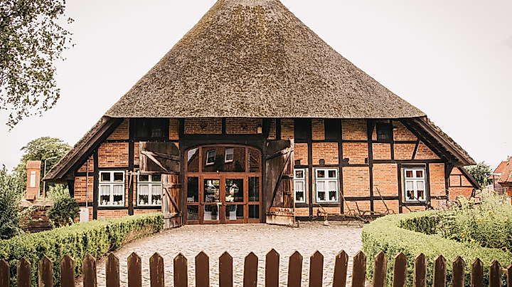 Zum Rauchhaus nach Möllin