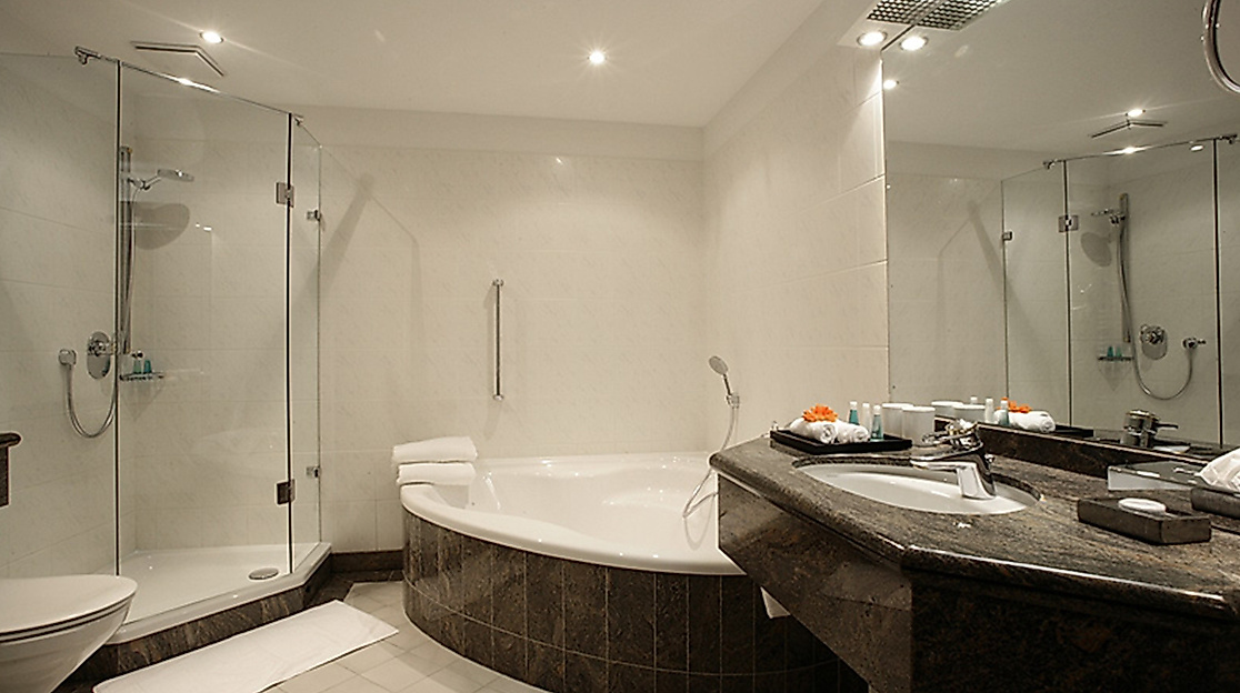 Hotel Boston Hamburg: XL Classic Bad