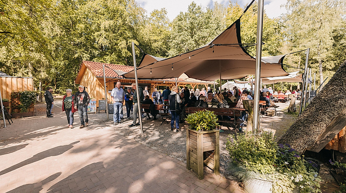 Schauhüten der Schnuckenherde und Genießen am Schafstall