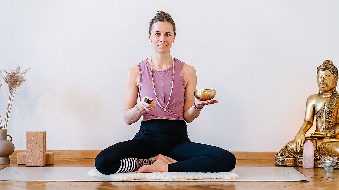 Kursleiterin und Meditationslehrerin Ananda Julia Albert