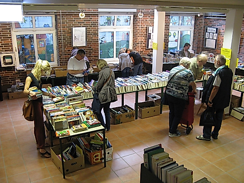 Buecherflohmarkt Foto