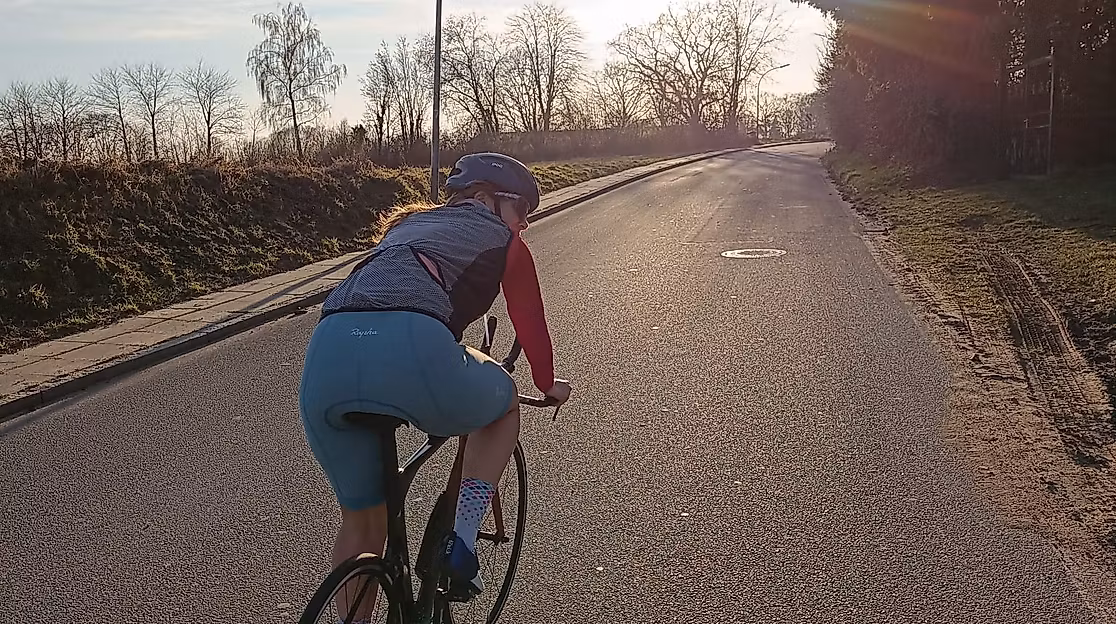 Laufen, Radfahren, Schwimmen - das Intens Camp der Triathlon Heldinnen bietet ein ganzheitliches Triathlon-Training für Frauen.