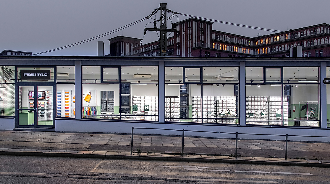 freitag_store_hamburg_tobiaskoenigphoto_banner-storelocator