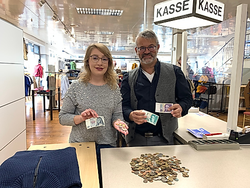Hier kann am 3. Oktober mit DM bezahlt werden