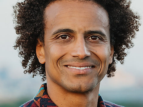 WEB Raphael Moussa Hillenbrand c Denis Kooné Kuhnert