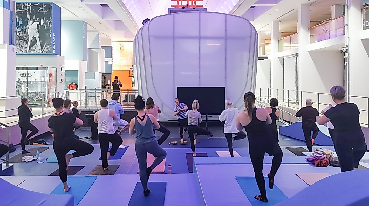 Yoga in den Schiffswelten