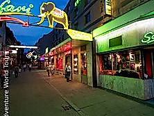 Safari tour in St. Pauli - in English