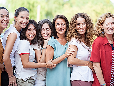 frauen-gruppe-vielfalt-500px