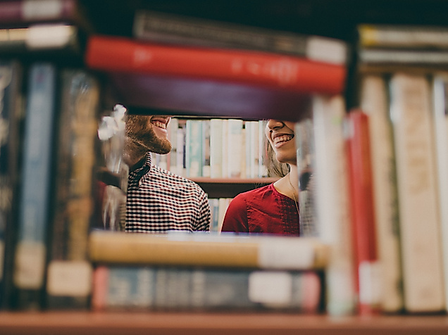 buchladen_c-unsplash-josh-felise