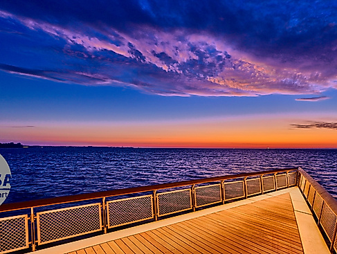 Seebrücke vor Sonnenaufgang