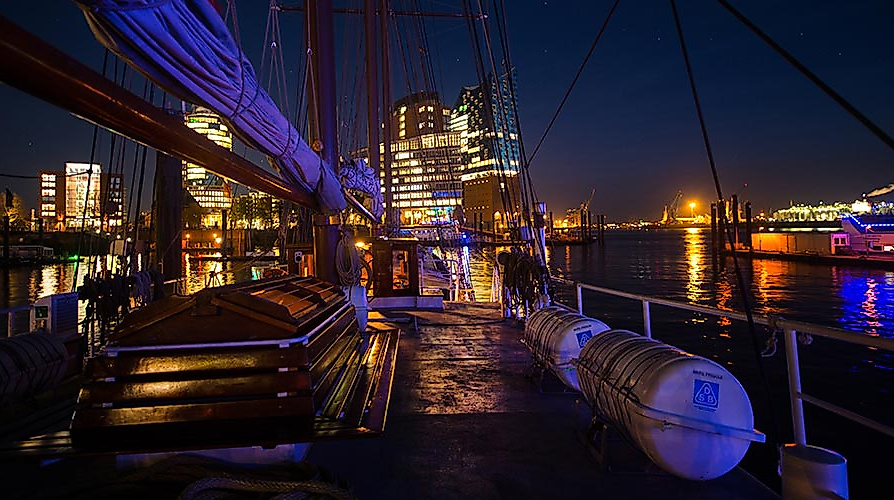 Halloween Party an Bord der Mare Frisium