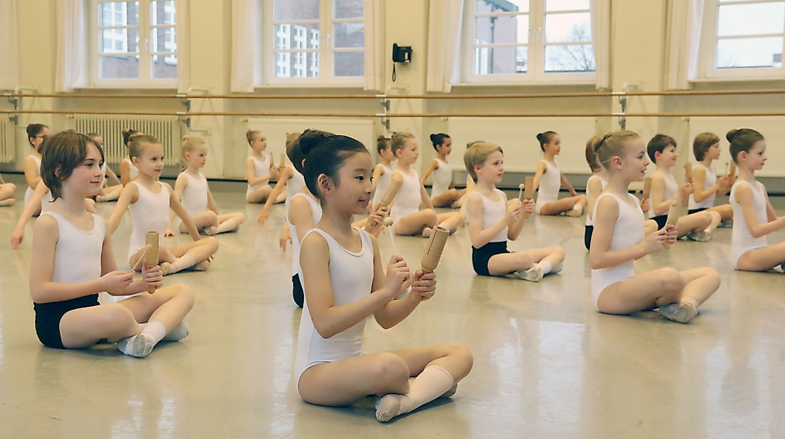 Vorschullklasse der Ballettschule des Hamburg Ballett