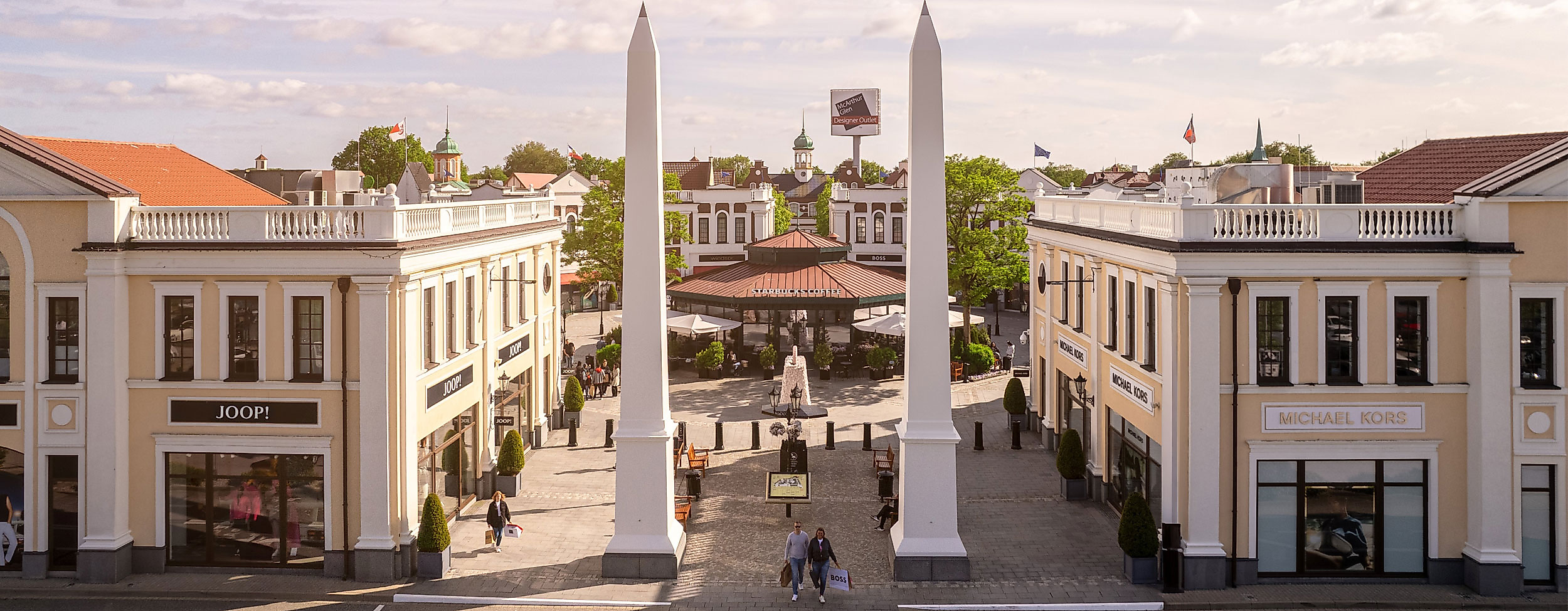 Haupteingang Designer Outlet Neumünster