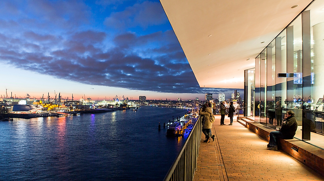 Elbphilharmonie Plaza