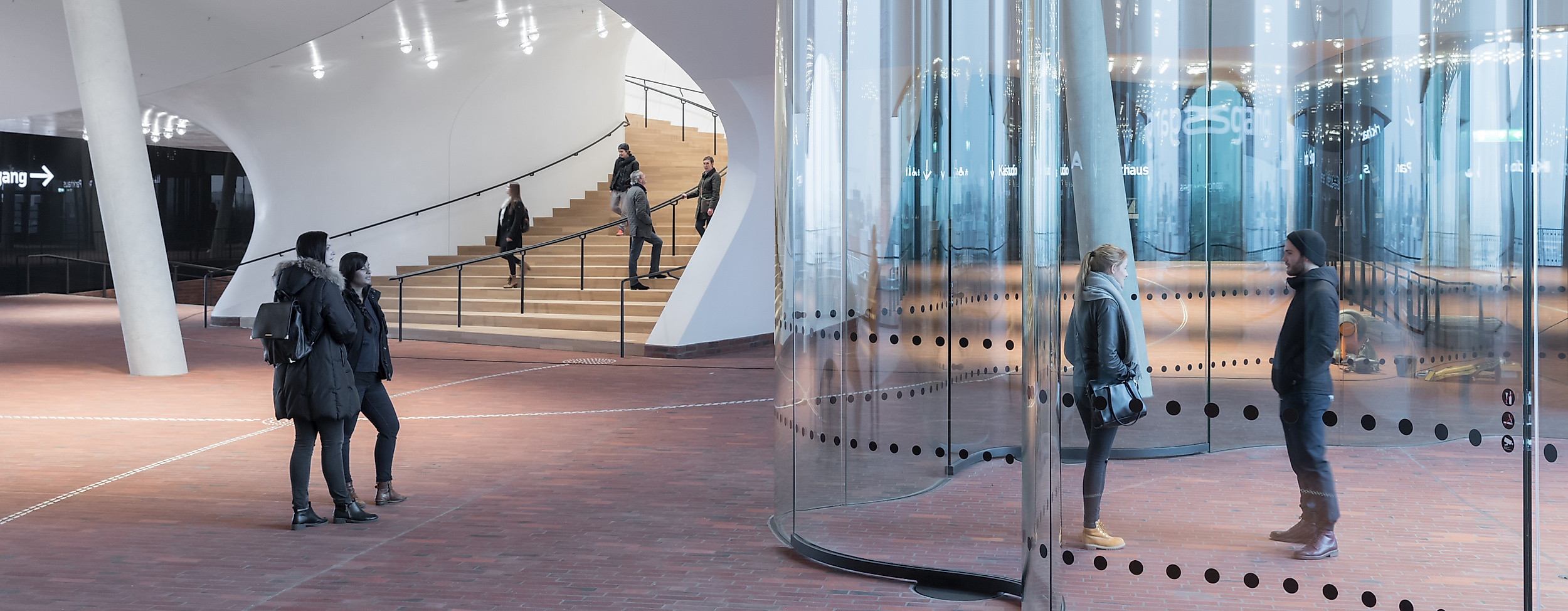 Elbphilharmonie Plaza
