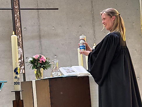 Pastorin Kaja Lenzing