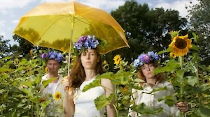 ANASTASIA - Auf der Spur völkischer Siedler*innen - Gastspiel der Polyformers - in Kooperation mit der Gruppe beherzt