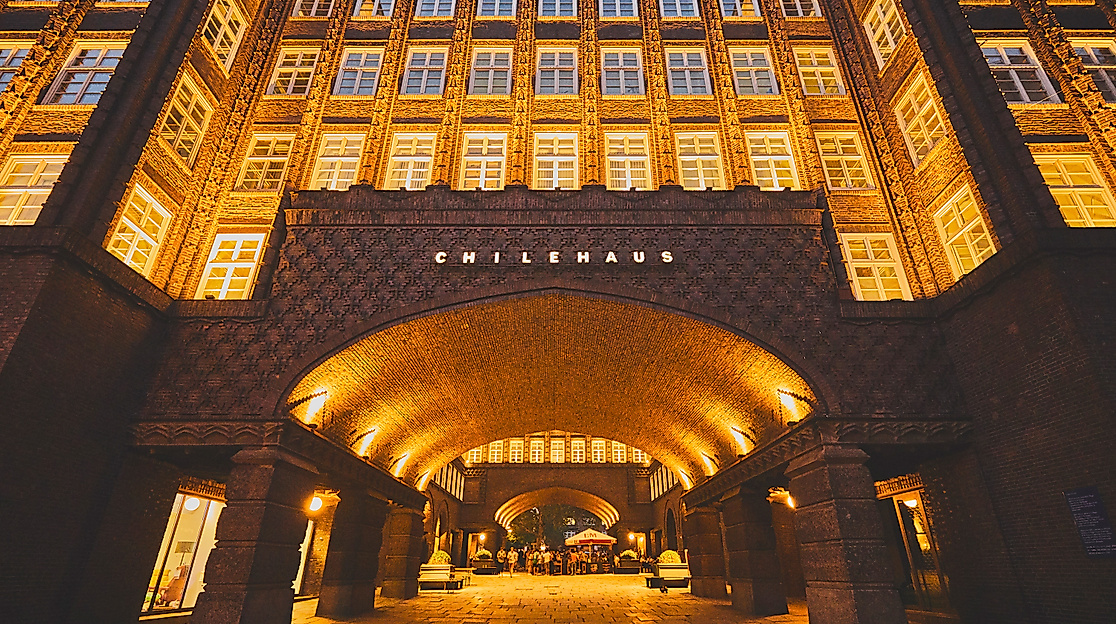 chilehaus-nachtaufnahme_c-2019-thisisjulia-photography-19