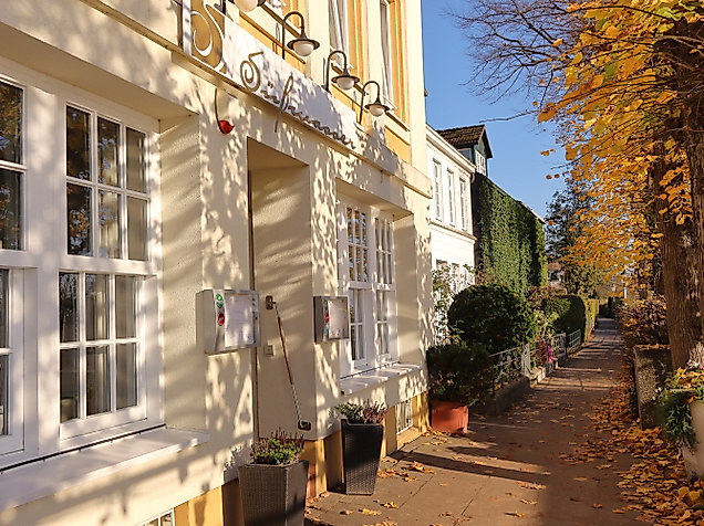 restaurant-suesswasser_c-2018-hamburg-tourismus-gmbh-johanna-nickel_01