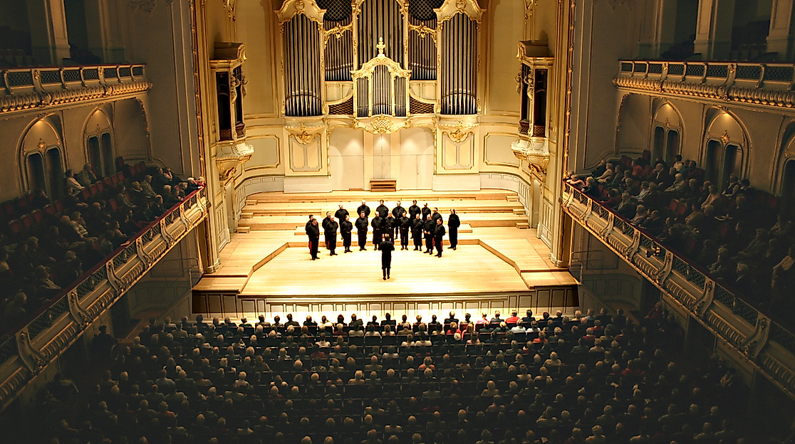 Hamburg Quer mit Zuschauer Color