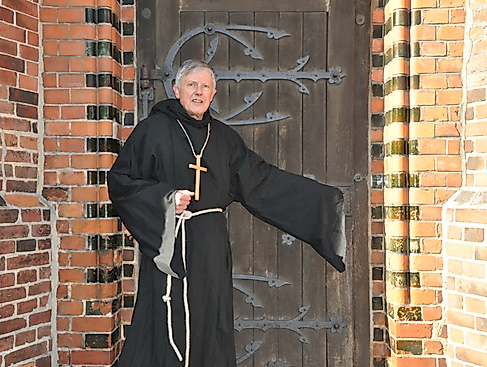 Klosterbruder Jakob plaudert aus dem Nähkästchen