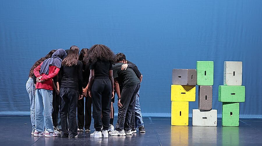 Vielfalt in Bewegung
                                - step by step – Tanzprojekte mit Hamburger Schulen