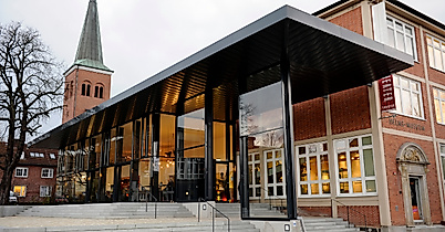 archaeologisches-museum_aussenansicht_c-joachim-hiltmann