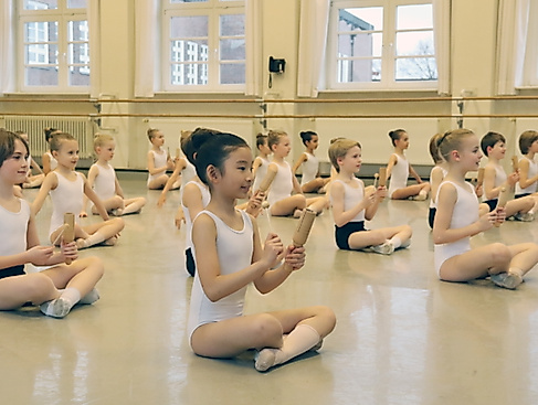 Vorschullklasse der Ballettschule des Hamburg Ballett