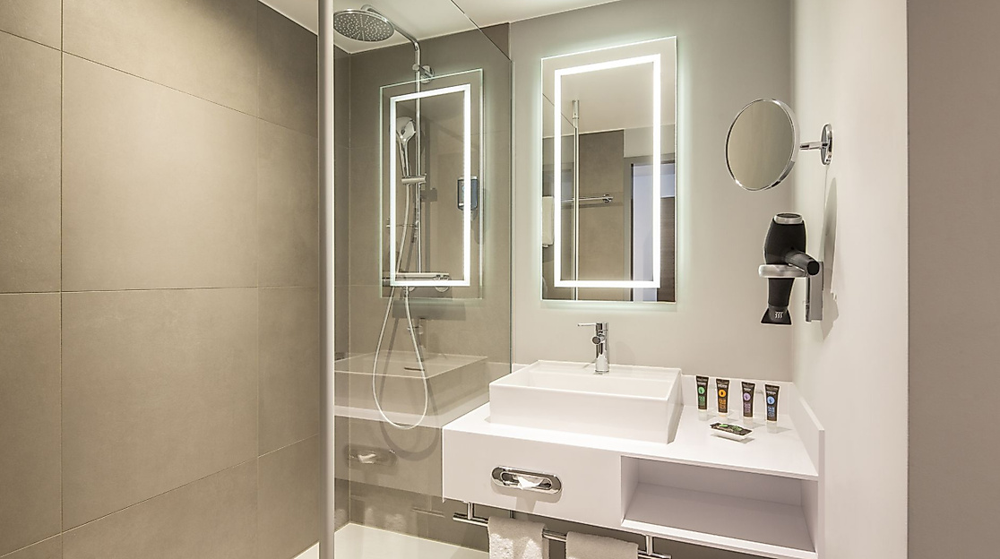 Hotel Novotel Hamburg Alster: Bad