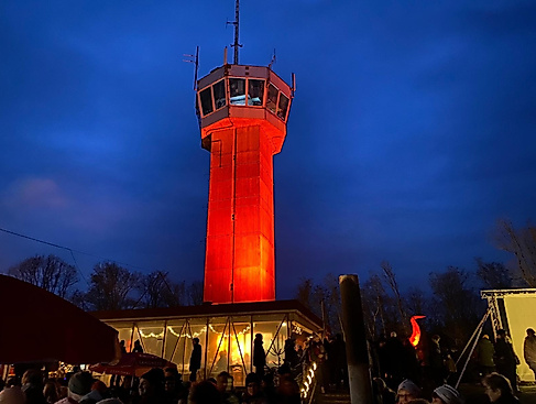 Olympisches Feuer - angestrahlter Olymp - von Andreas Zemke