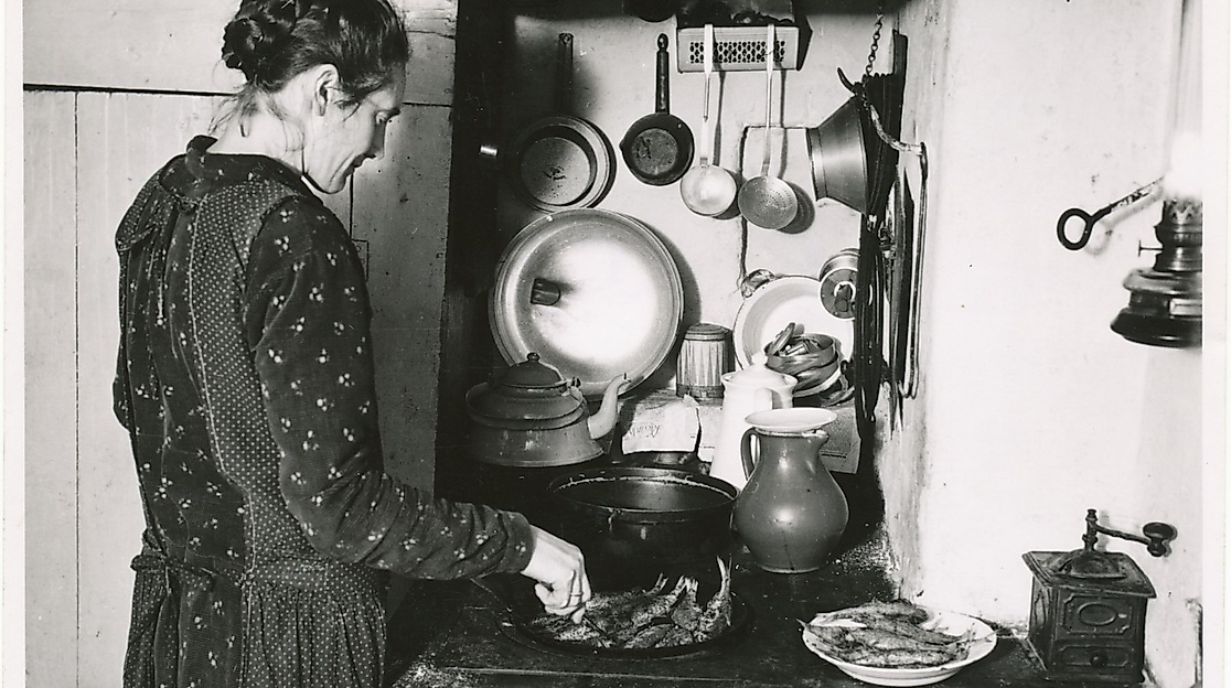 Hausarbeit in Elchwerder, Kreis Labiau, 1930er Jahre