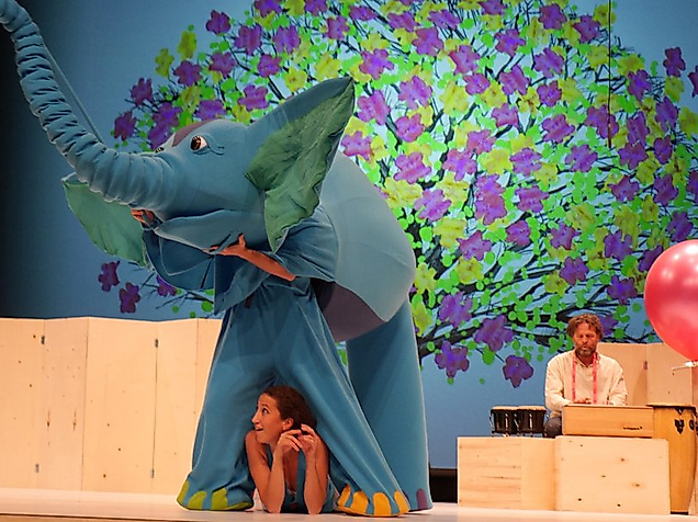 Funkelkonzert M / Elefant aus dem Ei