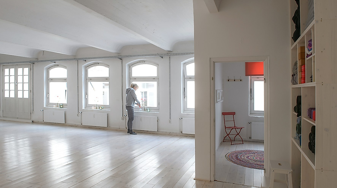 isy_02_c_innersmileyoga