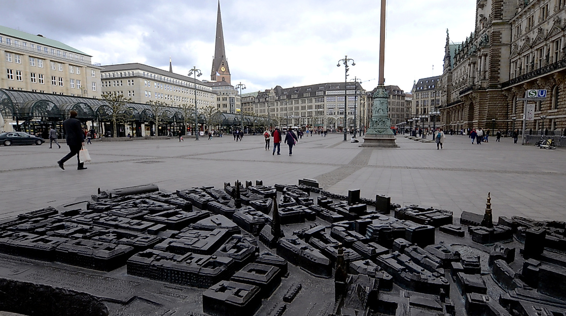 Rathausmarkt_03