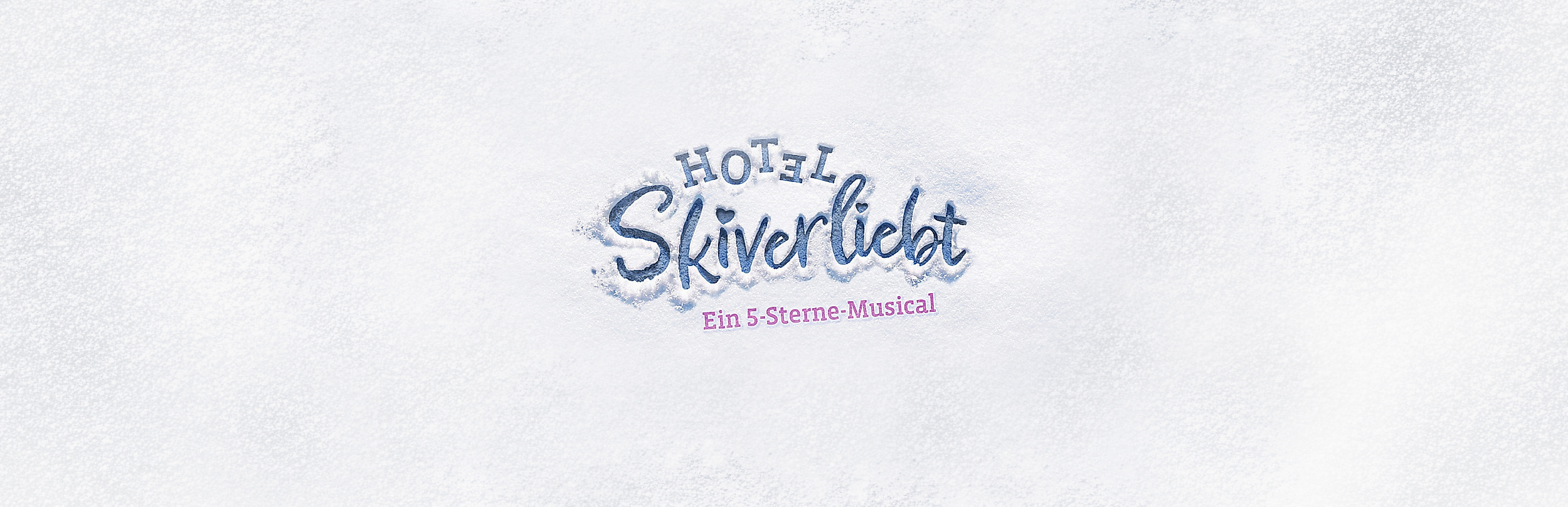 Hotel Skiverliebt im Schmidts Tivoli Logo im Schnee