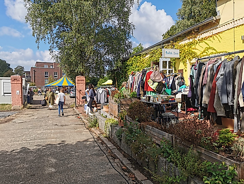 Frauenklamottenflohmarkt 11.02