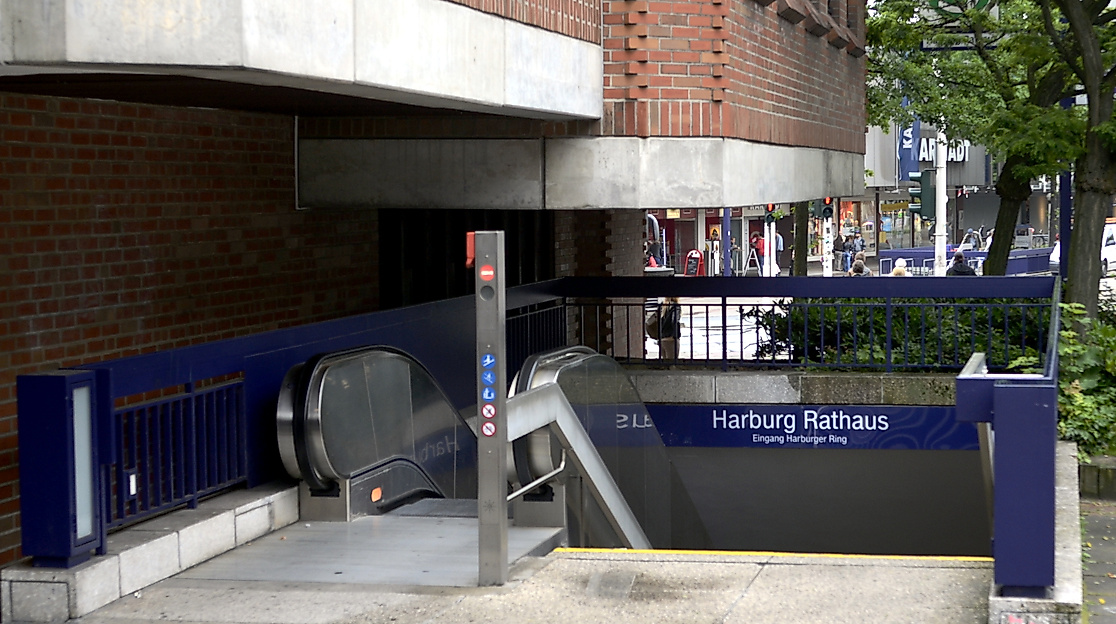 S-Bahnstation_Harburg_Rathaus_01