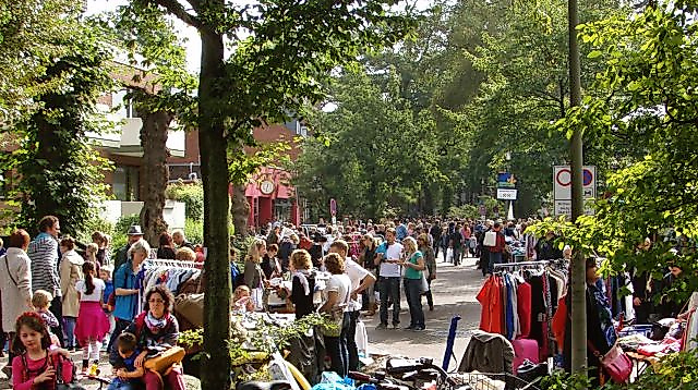 Flohmarkt mit dörflichem Flair