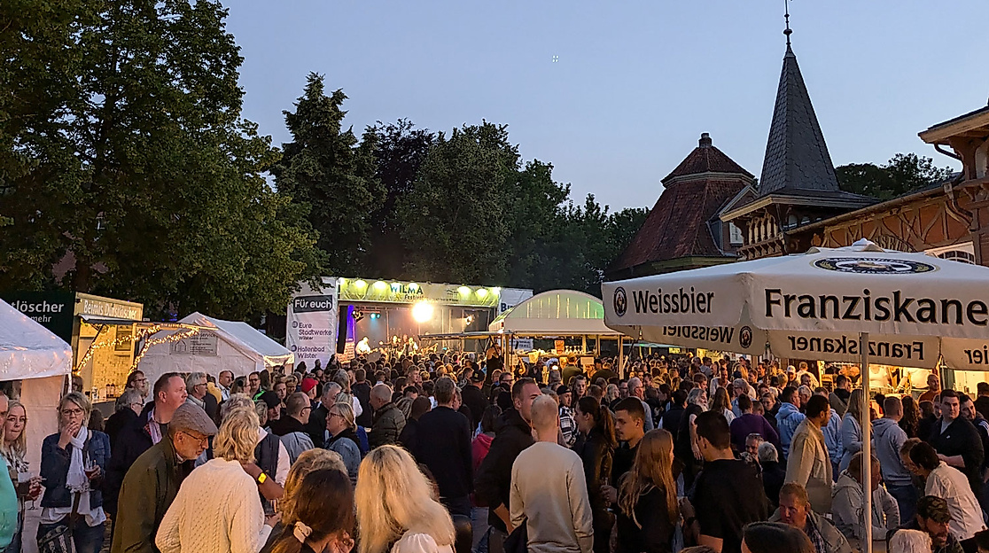 Abendliches Festivalgetümmel