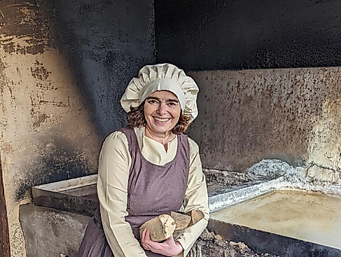 Weißes Gold und schwarze Asche