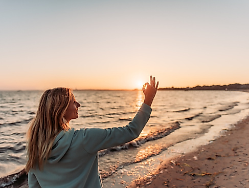 Sonnenuntergang mit Bernstein_bearbeitet © www.luebecker-bucht-ostsee.de(1)