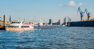 barkassen-meyer_grosse-hafenrundfahrt_c-thomas-gamlow_1