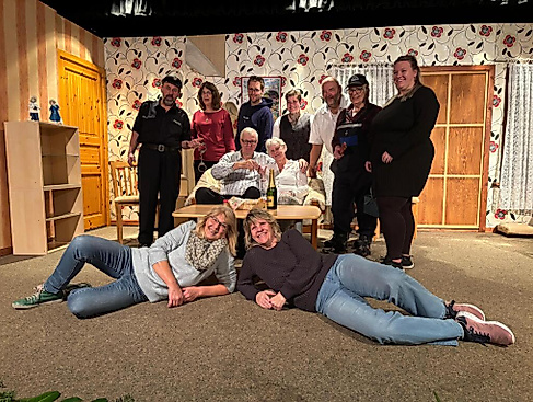 Büsumer Theotermoker: "Champagner to´n Fröhstück"