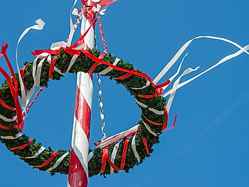 Maibaumaufstellen Timmdorf