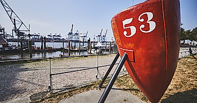 museumshafen-oevelgoenne_details-boje_c-thisisjulia-photography